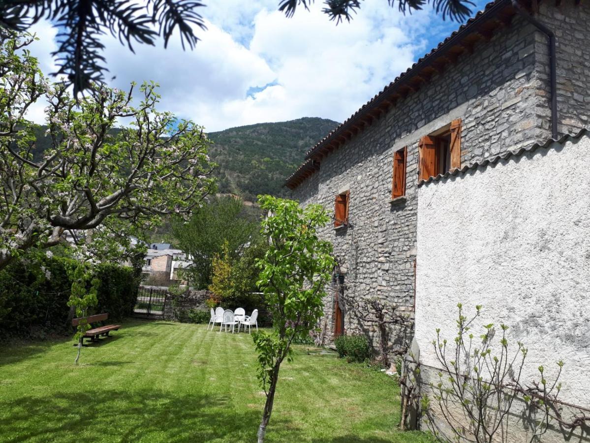 Villa Cirjuana, Casa En El Centro Con Agradable Jardin Y Barbacoa By Pirineos 360 Biescas  Exterior foto
